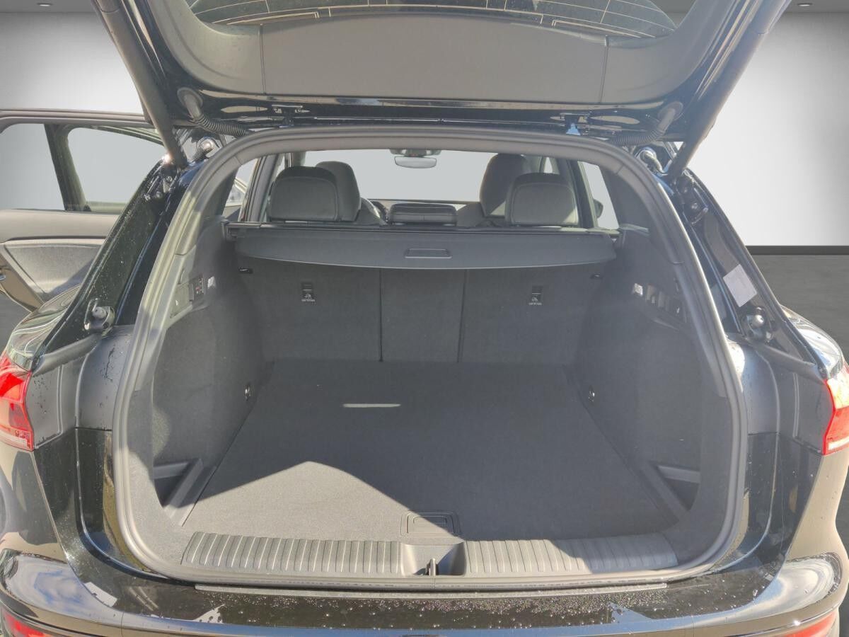 Audi Q6 e-tron Performance TechPRO AHK S-Line 5JGar e-tron performance