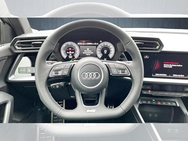 Audi A3 allstreet 40 TFSI e S tr. LED FLA AHK Virtua