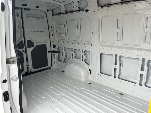 Volkswagen Crafter 35 Hochdach Kasten MR