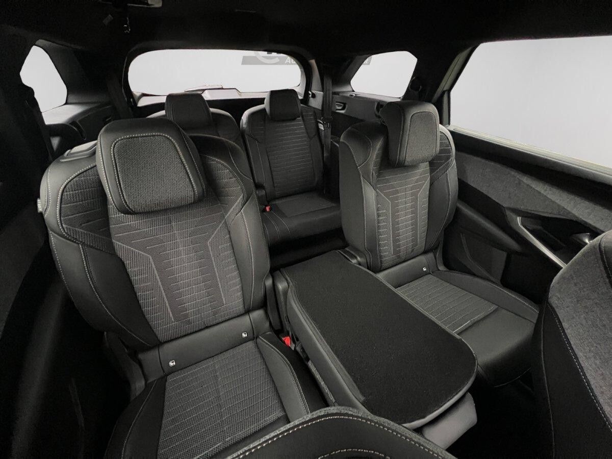 Peugeot 5008 NEUER HYBRID 136  ALLURE LED/SHZ/KLIMA - sofort Verfügbar -