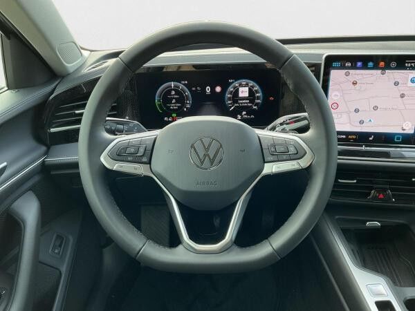 Volkswagen Passat Business 1.5 eHybrid DSG Kamera ACC DCC Navi AHK