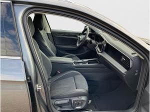 Volkswagen Passat Business 1.5 eHybrid DSG Kamera ACC DCC Navi AHK