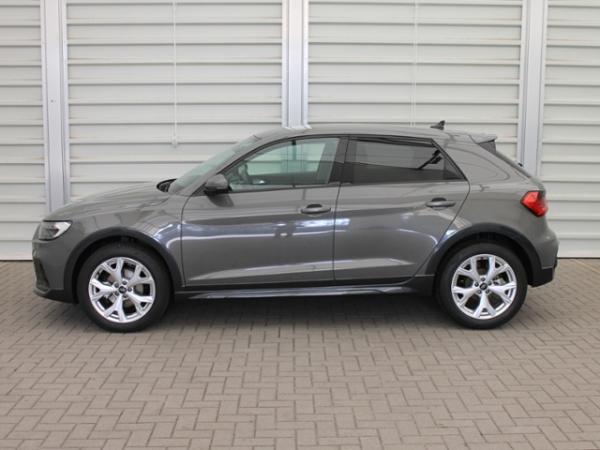 Audi A1 allstreet 30 TFSI S tronic+NAVI+SHZG+EINPARK