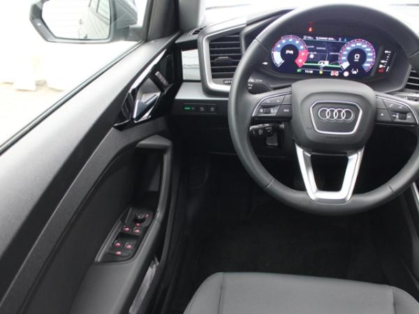 Audi A1 allstreet 30 TFSI S tronic+NAVI+SHZG+EINPARK