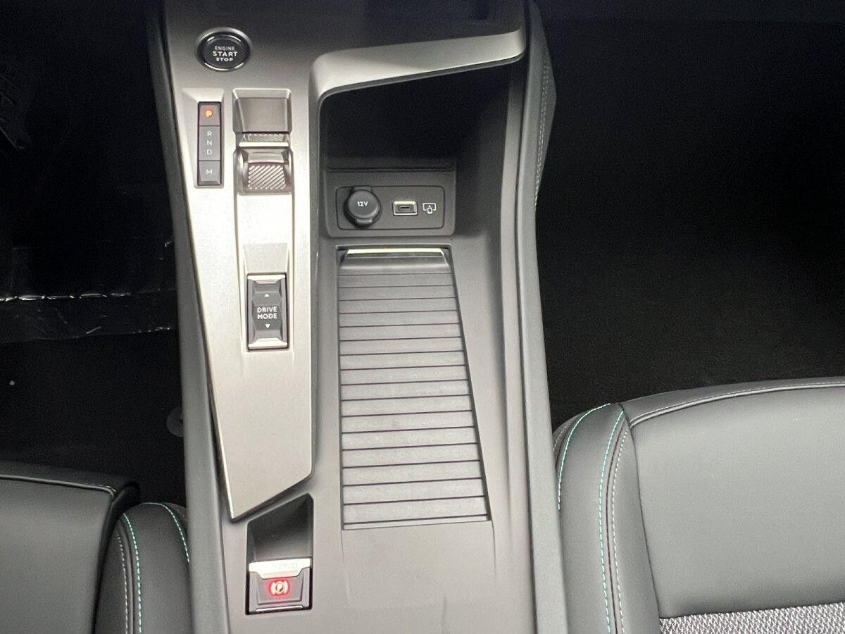 Peugeot 308 SW HYBRID ALLURE KLIMA/SHZ/LED - sofort Verfügbar -