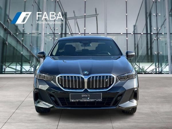 BMW i5 eDrive40 Limousine M Sportpaket HK HiFi DAB