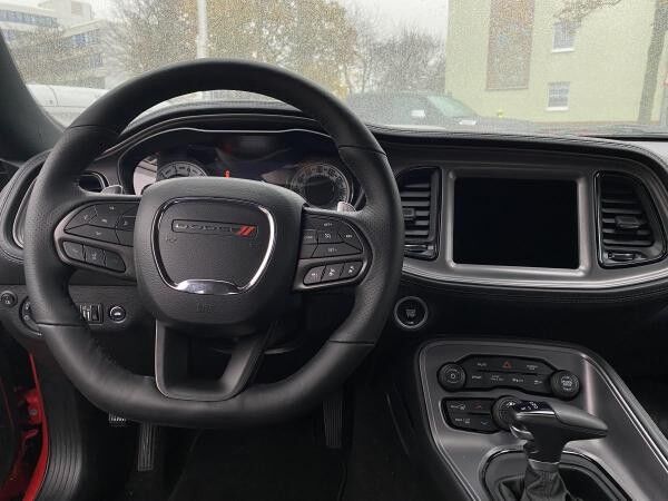 Dodge Challenger 5.7 V8 HEMI RT Shaker SONDERKONDITION