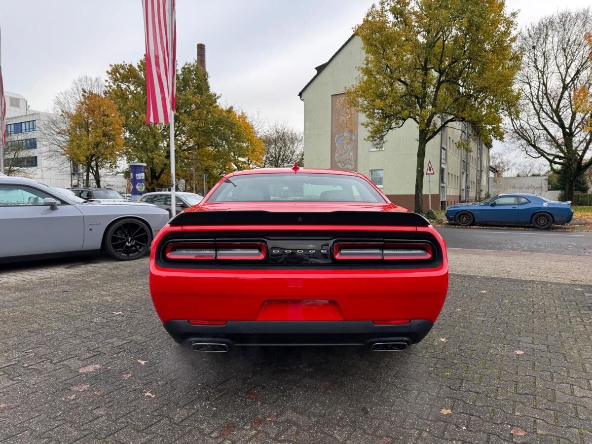 Dodge Challenger 5.7 V8 HEMI RT Shaker SONDERKONDITION