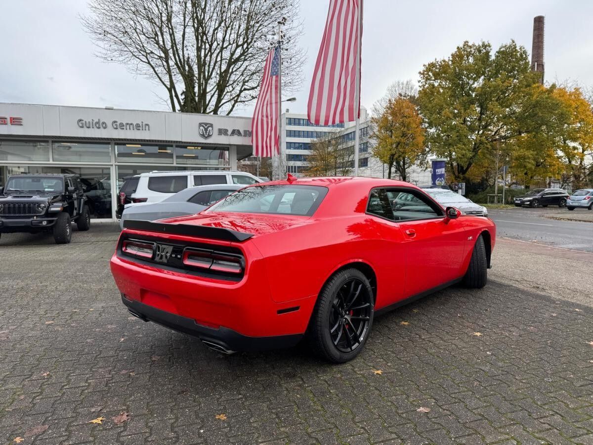 Dodge Challenger 5.7 V8 HEMI RT Shaker SONDERKONDITION