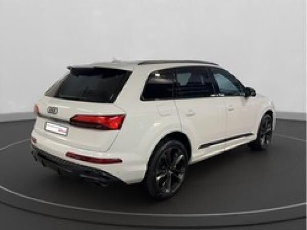 Audi Q7 (4MQ)