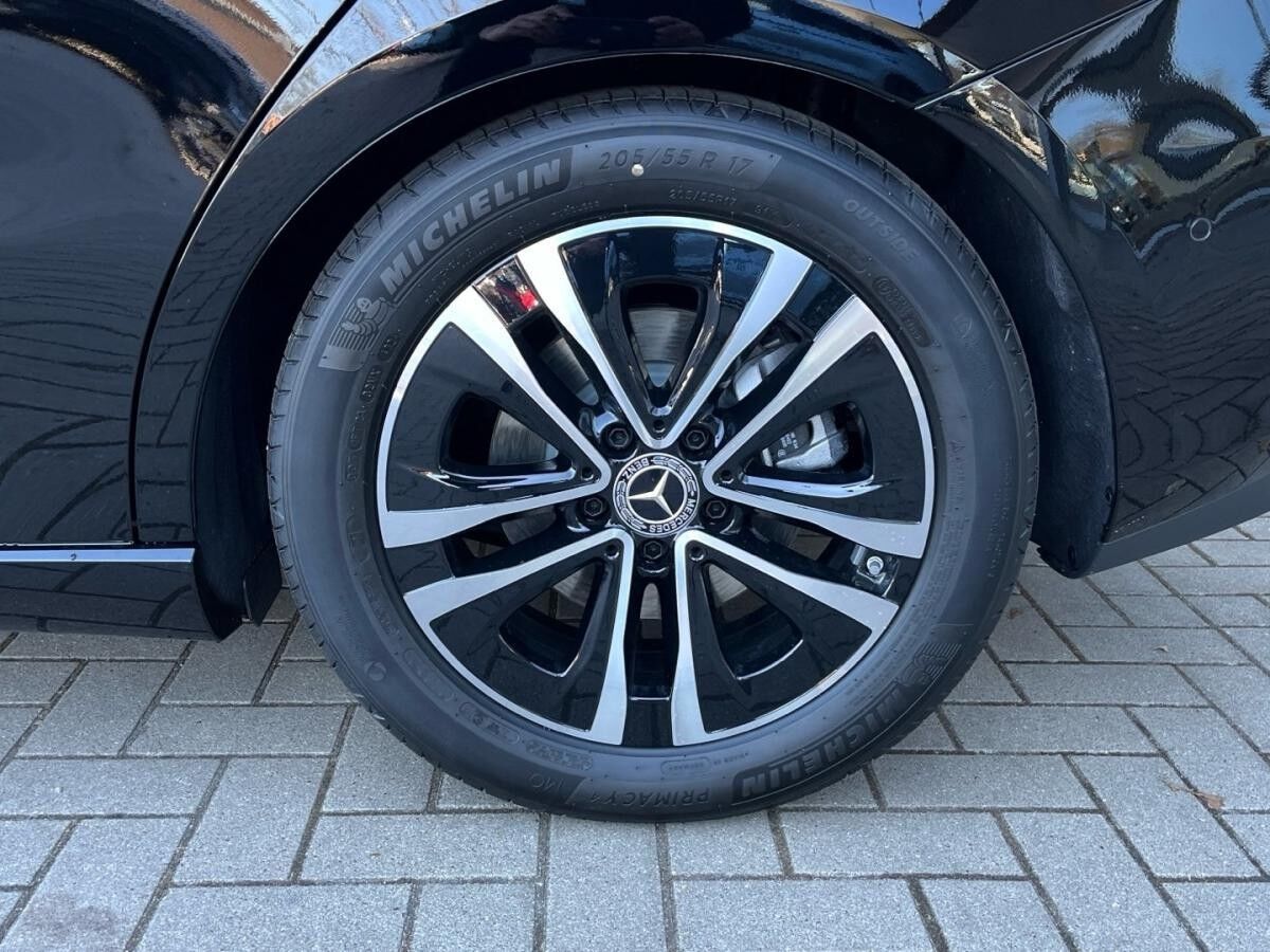 Mercedes-Benz B 200 Progressive Distronic Rückfahrkamera AHK