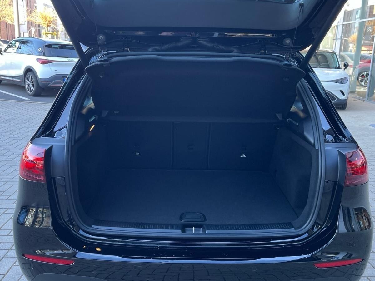 Mercedes-Benz B 200 Progressive Distronic Rückfahrkamera AHK