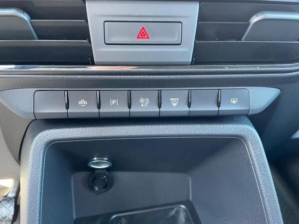 Ford Transit Connect Trend L2 / AHK / Automatik / 122PS / Lagerfahrzeug
