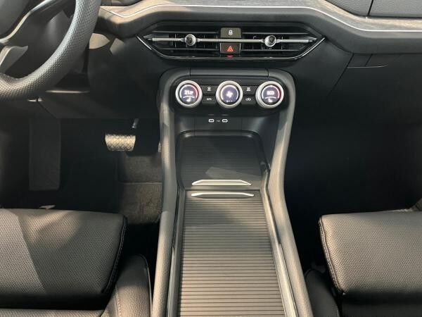 Skoda Kodiaq Selection 1.5TSI iV DSG Pano AHK pACC 20"