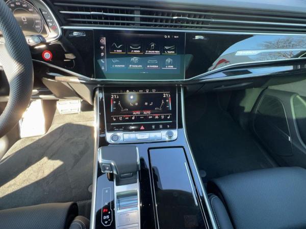 Audi Q8 SUV 50 TDI quattro tiptronic+AHK+HEAD-UP+PANO