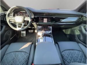 Audi Q8 SUV 50 TDI quattro tiptronic+AHK+HEAD-UP+PANO Audi Q8 SUV 50 TDI quattro tiptronic+AHK+HEAD-UP+PANO