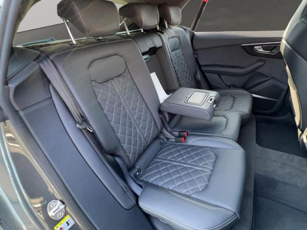 Audi Q8 SUV 50 TDI quattro tiptronic+AHK+HEAD-UP+PANO