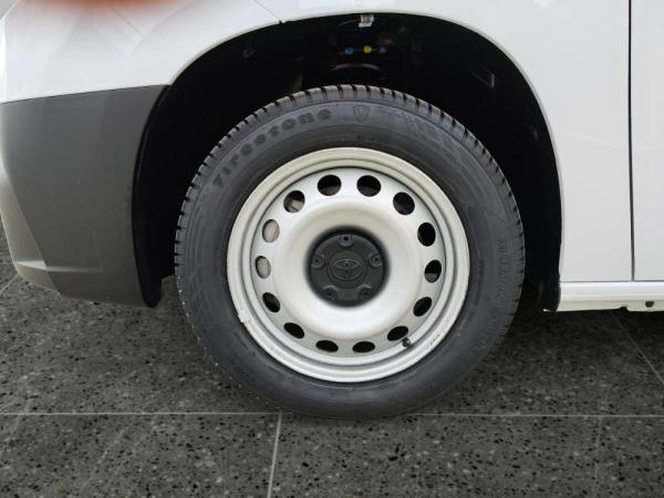 Toyota Proace City 1.5D L2 Meister +Klima +Navi *sofort*