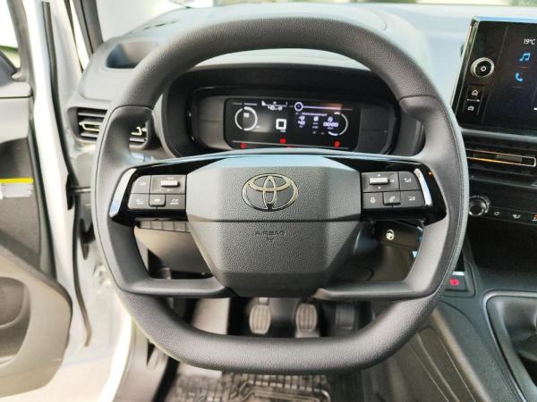 Toyota Proace City 1.5D L2 Meister +Klima +Navi *sofort*