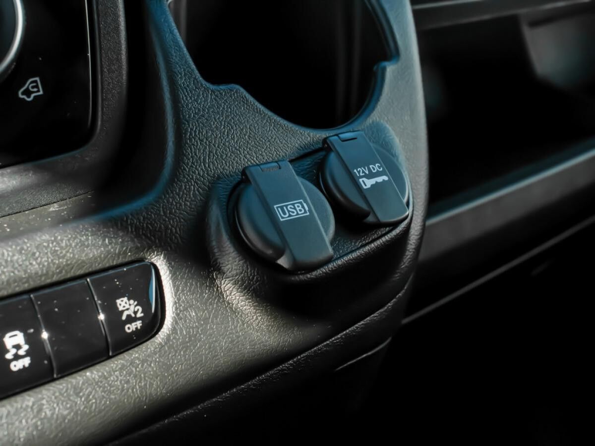 Citroën Jumper 35 L3H2 verglast BlueHDi 180*GJR*DAB*Apple-CarPlay*Automatik