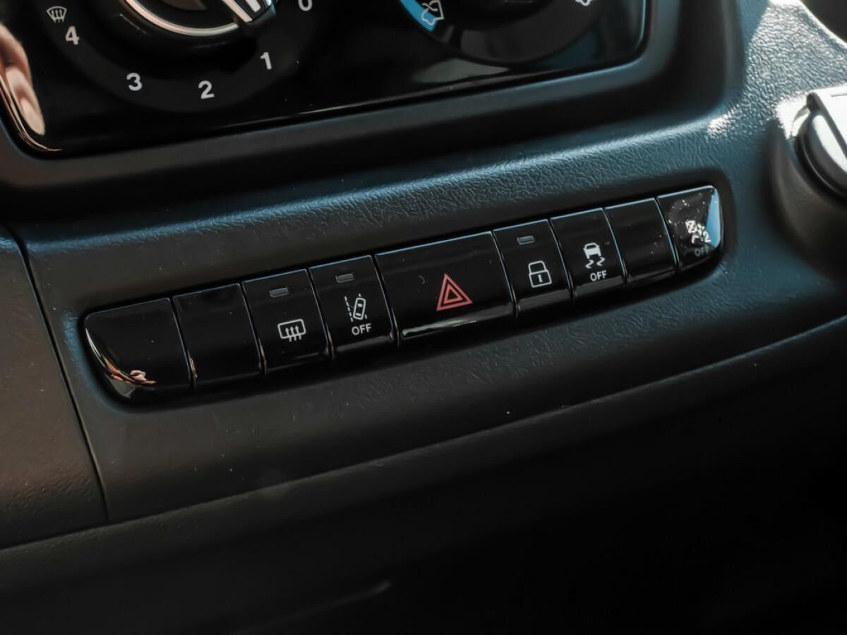 Citroën Jumper 35 L3H2 verglast BlueHDi 180*GJR*DAB*Apple-CarPlay*Automatik