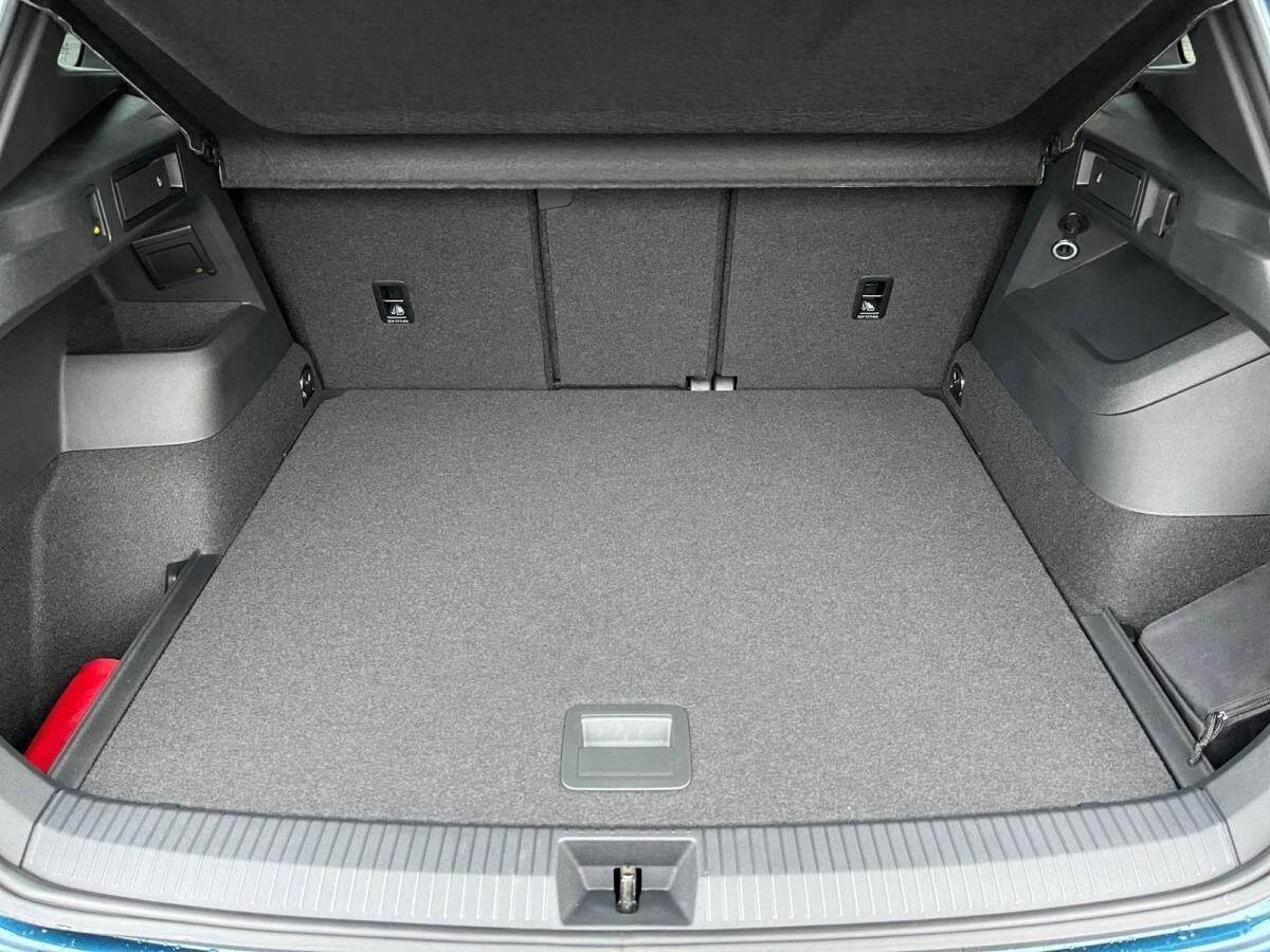 Volkswagen Tiguan R-Line 2.0l TDI DSG 4M/ AHK, LED, IQ.DRIVE