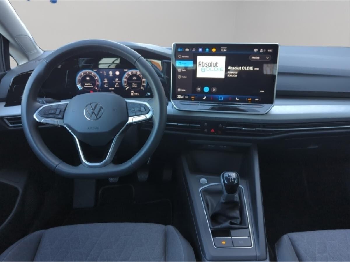 Volkswagen Golf VIII Life 1.5 TSI 6-Gang AHK,NAV,ACC,LR-H,LED