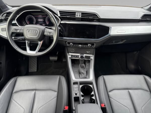 Audi Q3 40 TFSI quattro advanced AHK ACC Keyless