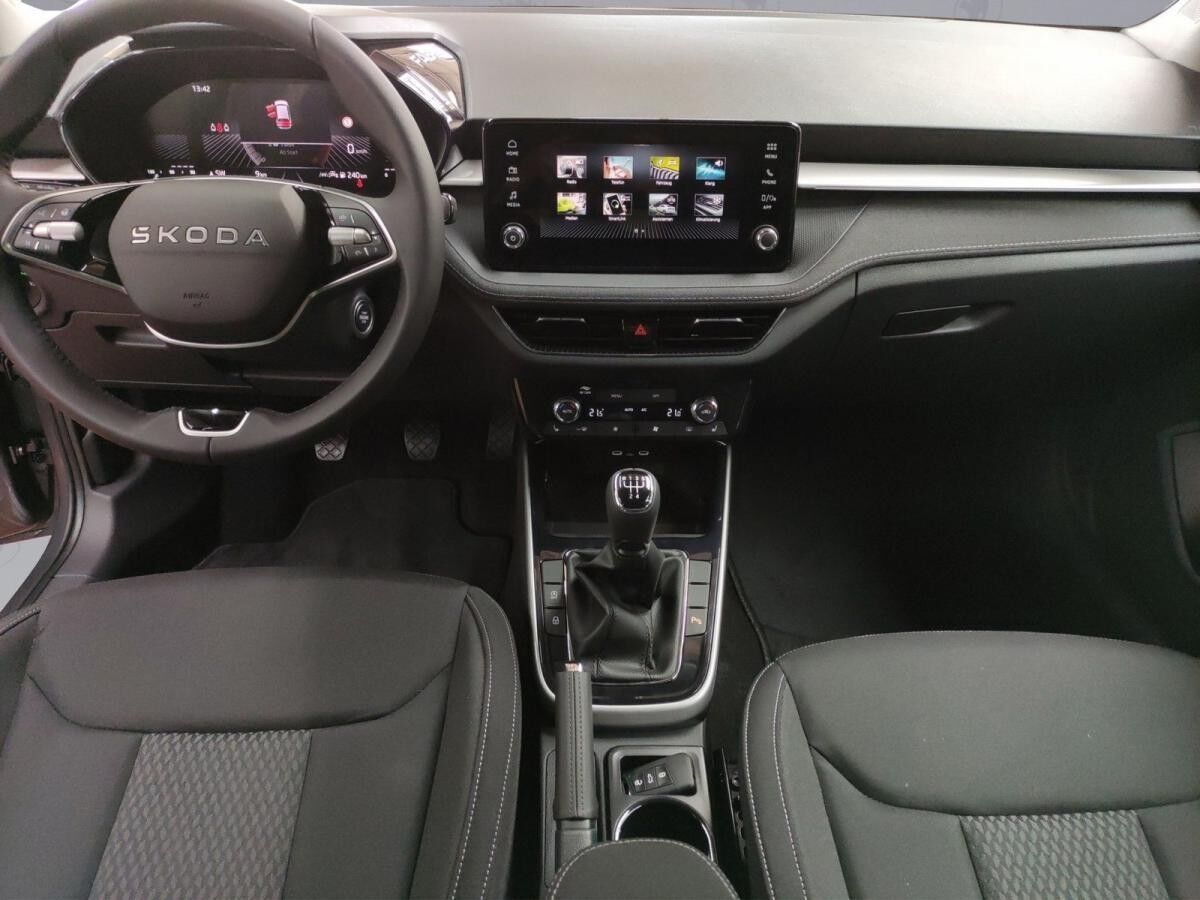 Skoda Fabia Tour 1.0 MPI RFK DAB LED PDC