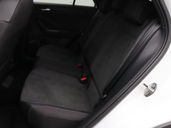 Volkswagen T-Roc R-Line 2.0 TDI DSG / LED, AHK, RFK, Navi