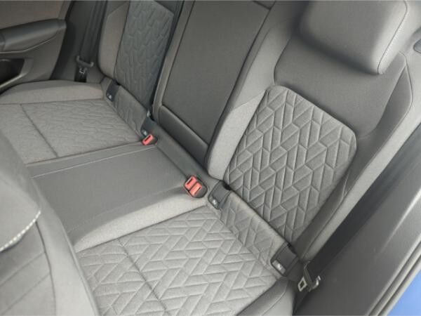 Volkswagen Golf VIII Life 1.5 TSI 6-Gang AHK,NAV,LRH,ACC,DAB+,LED
