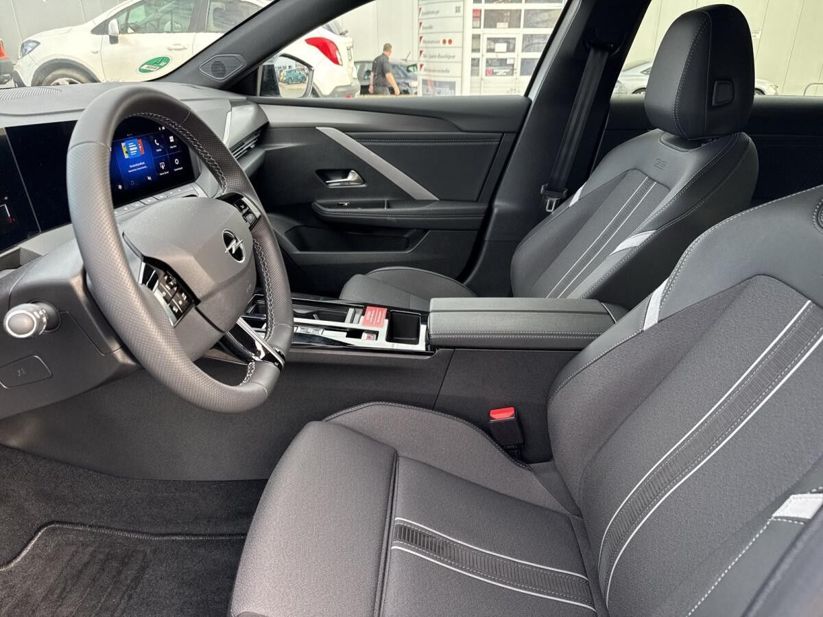 Opel Astra L Sports Tourer GS 130 AT8