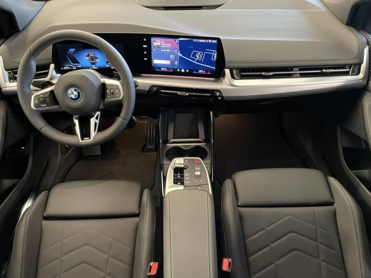 BMW 225 Active Tourer - M Sportpaket - Driving Assistent - LED Scheinwerfer - Sitzheizung - Anhängerkupplung