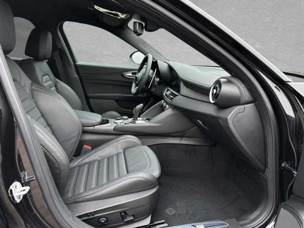 Alfa Romeo Giulia QUADRIFOGLIO MY25 - SOFORT VERFÜGBAR