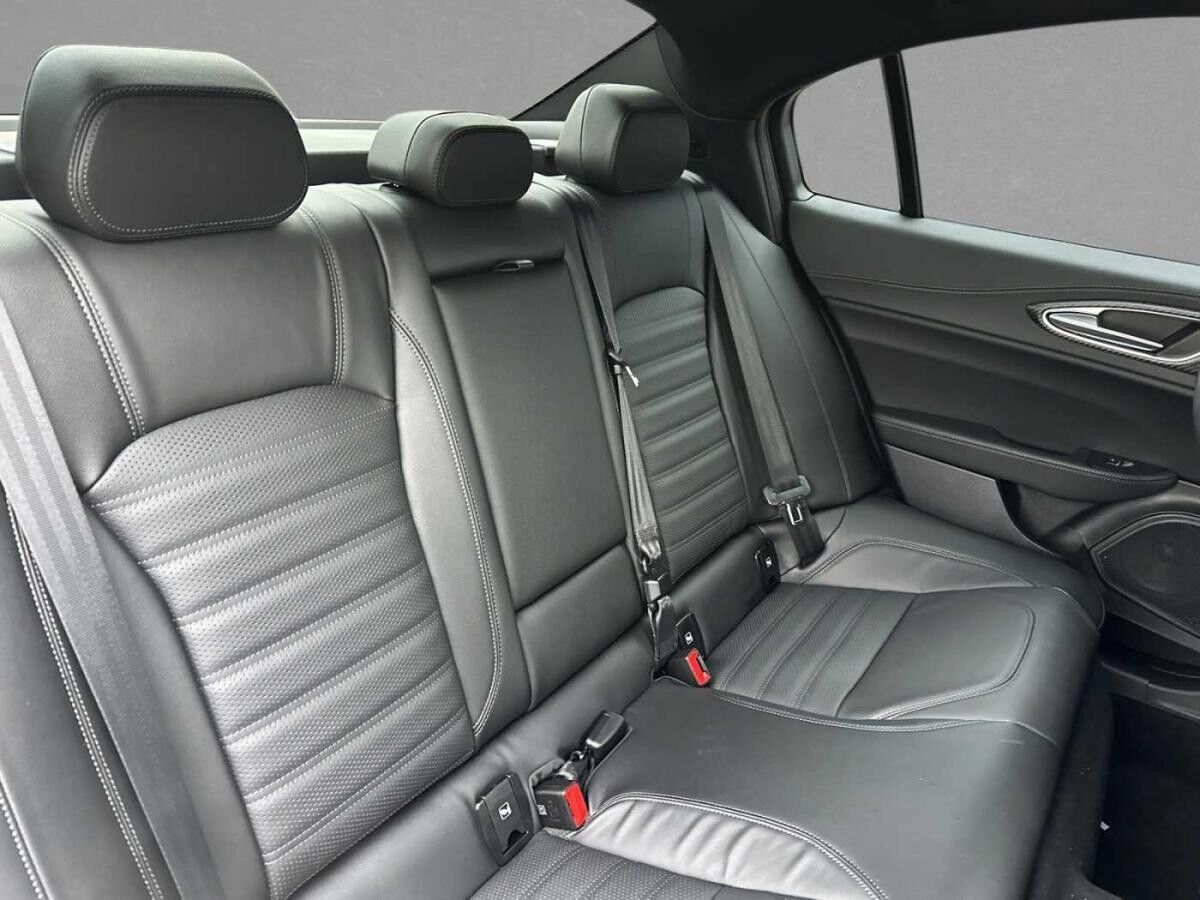 Alfa Romeo Giulia QUADRIFOGLIO MY25 - SOFORT VERFÜGBAR