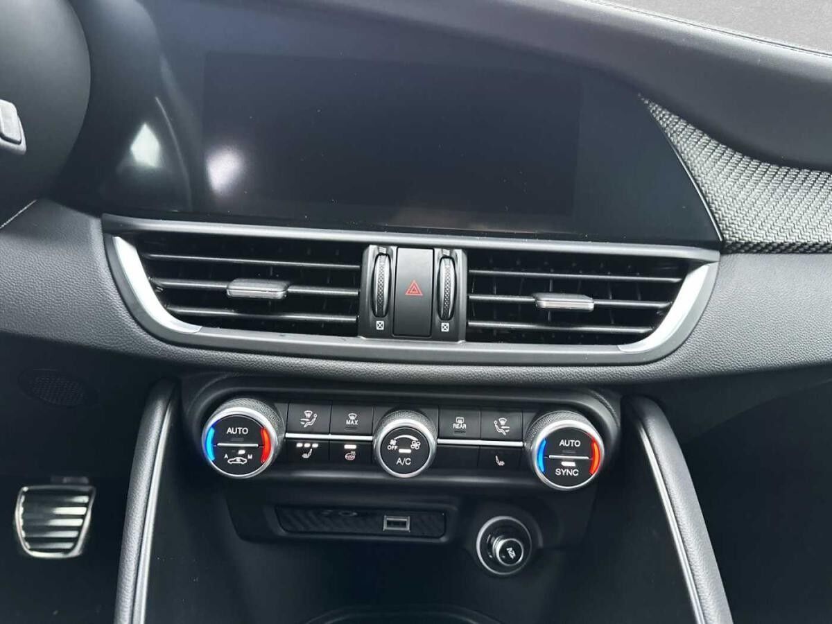 Alfa Romeo Giulia QUADRIFOGLIO MY25 - SOFORT VERFÜGBAR