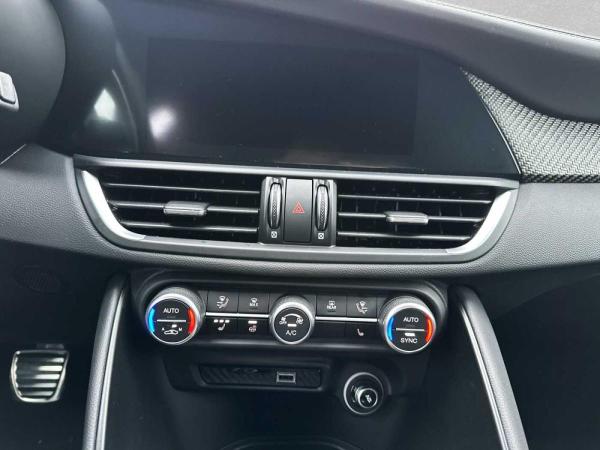 Alfa Romeo Giulia QUADRIFOGLIO MY25 - SOFORT VERFÜGBAR