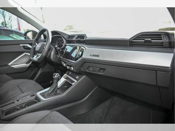 Audi Q3 35 TFSI S line Sonderleasing sofort verfügbar