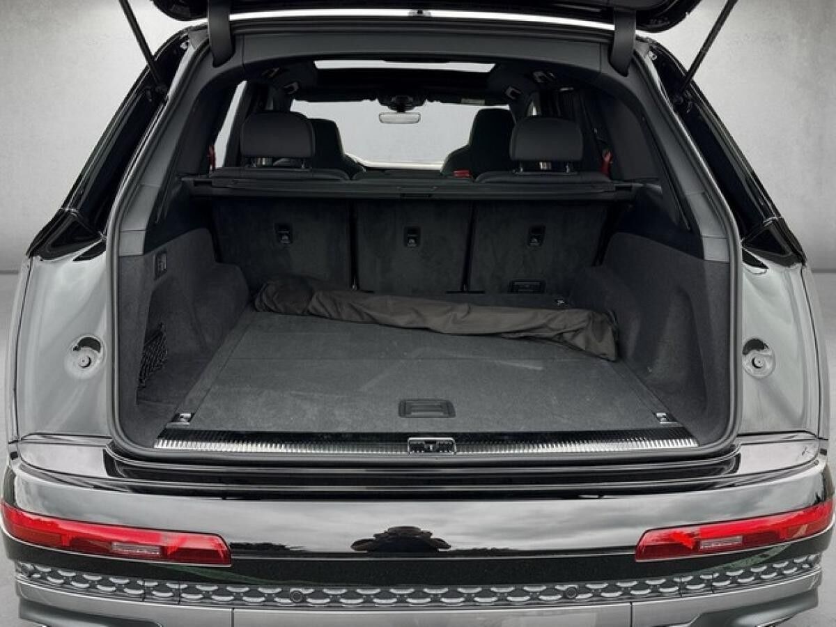 Audi Q7 55 TFSI S line quattro S tronic Tiptronic ALW