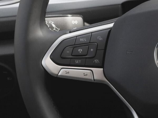 Volkswagen T-Roc Life 2.0 l TDI SCR DSG Goal VLW