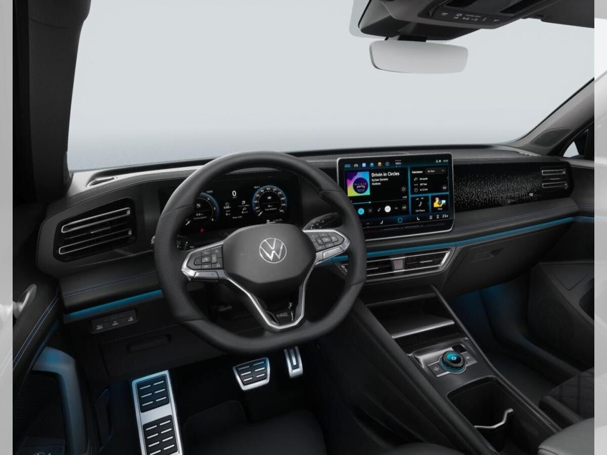 Volkswagen Tiguan R-LINE 2.0 TDI SCR 193 DSG 4MOTION (UVP 70.570€/KW37/25) NAV.MAX/PANO/20"/KOMFORT/WINTER/LED/UVM.