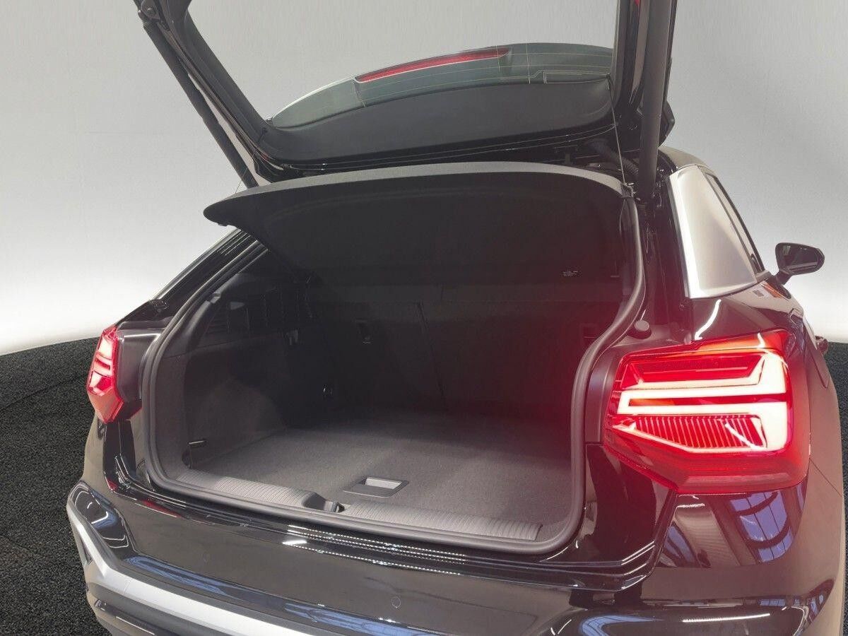 Audi Q2 S line 35 TFSI Matrix Kamera virtual