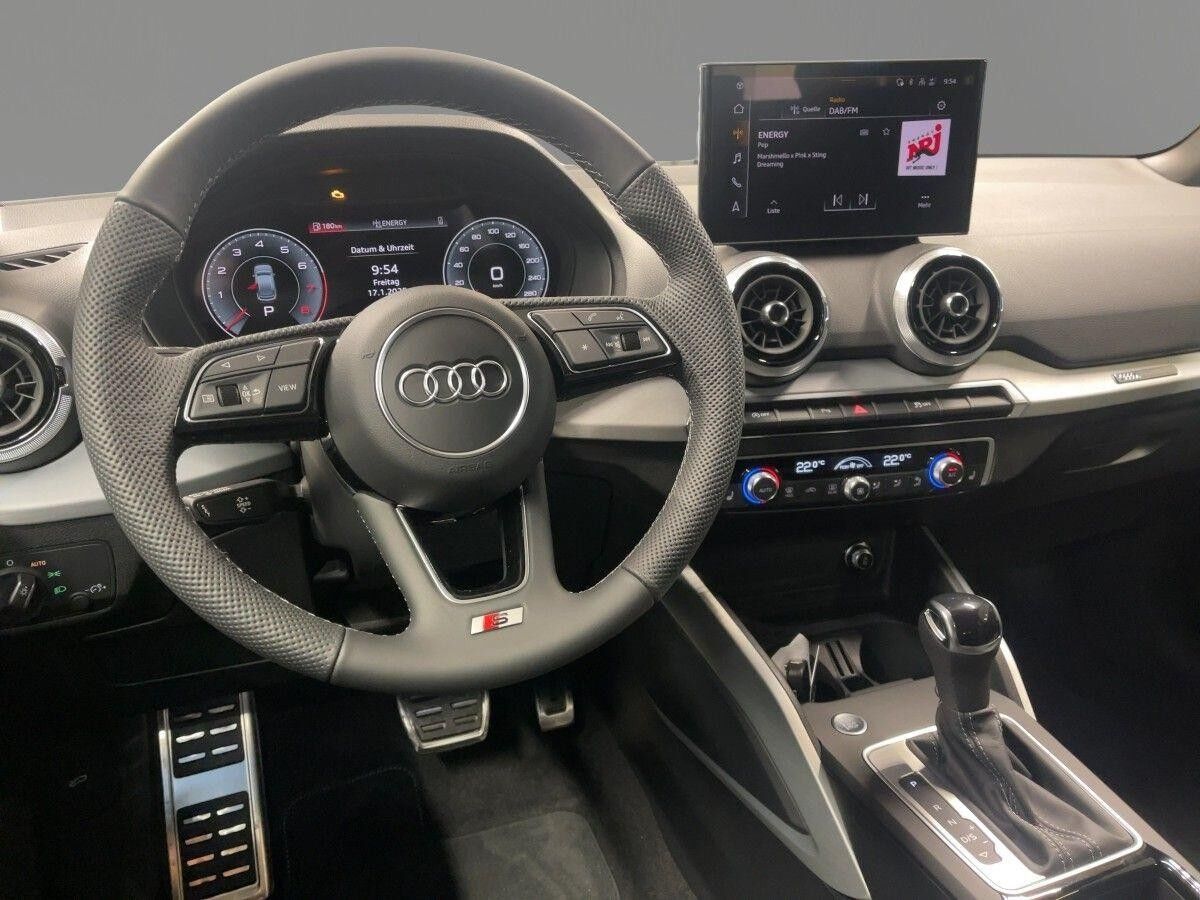 Audi Q2 S line 35 TFSI Matrix Kamera virtual