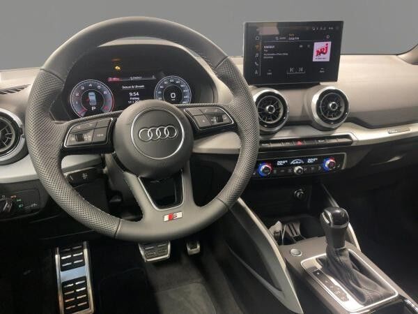 Audi Q2 S line 35 TFSI Matrix Kamera virtual