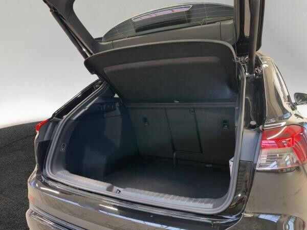 Audi Q4 e-tron 45 quattro Pano Matrix Kamera AHK Navi ACC