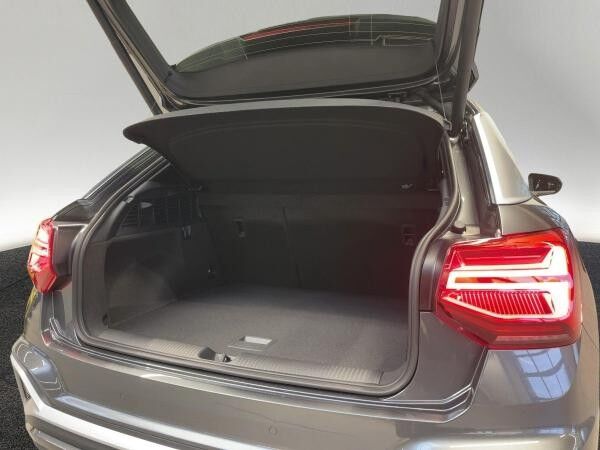 Audi Q2 S line 35 TFSI Matrix Kamera virtual Parklenkassist.