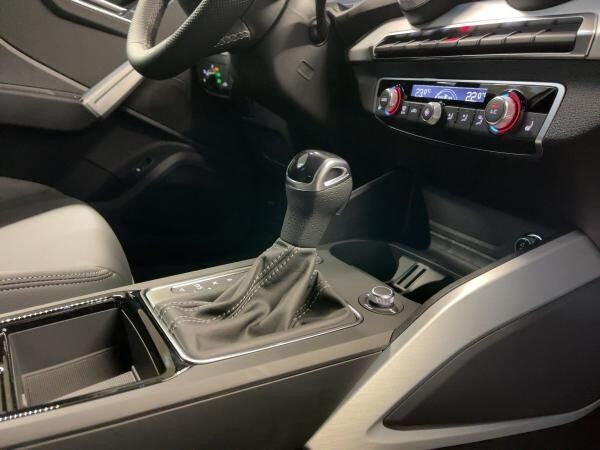 Audi Q2 S line 35 TFSI Matrix Kamera virtual Parklenkassist.