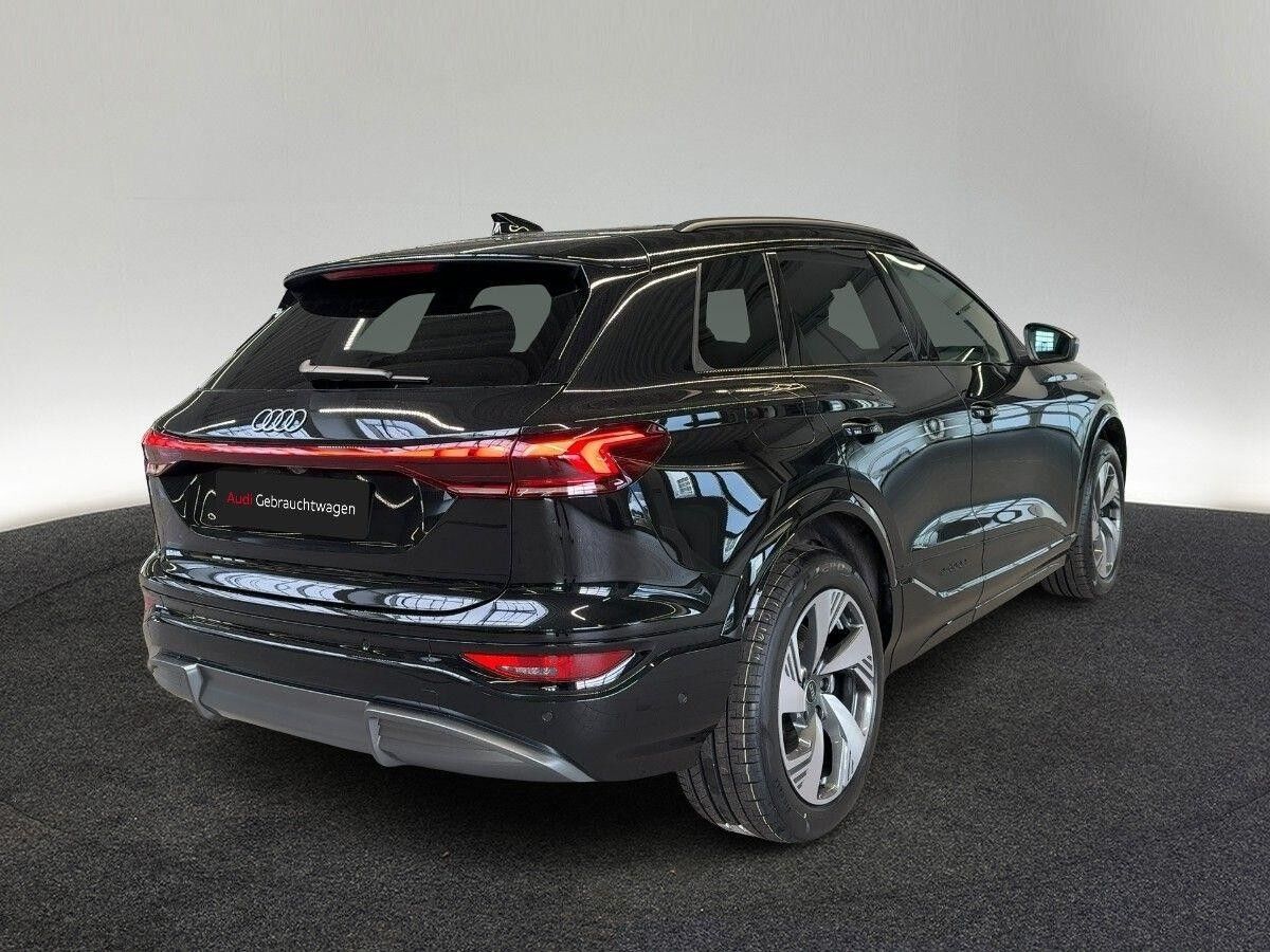Audi Q6 e-tron S line quattro Matrix Leder ACC DAB