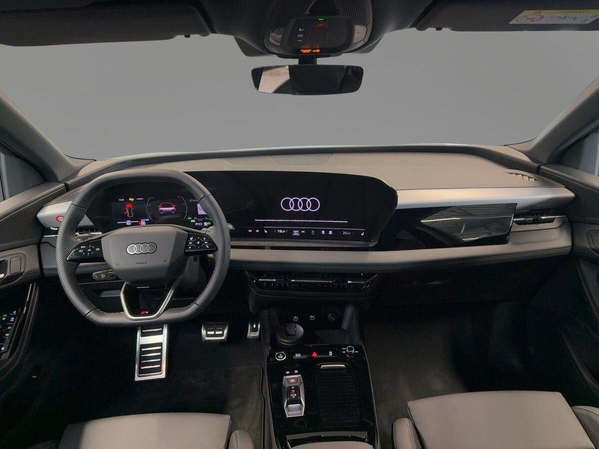 Audi Q6 e-tron S line quattro Matrix Leder ACC DAB