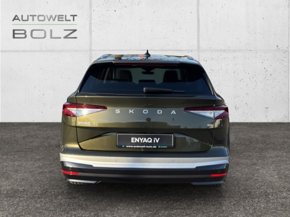 Skoda ENYAQ 60 Loft AHK El. Panodach Navi DigiCock Memory Sitze LED Blendfreies Fernl.
